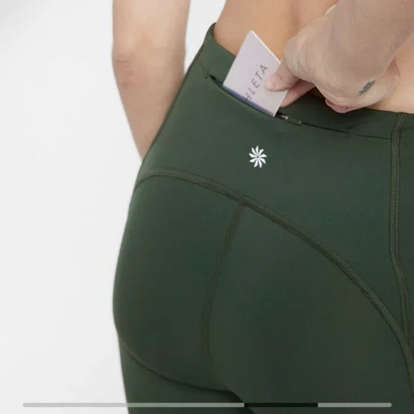 Athleta Ultimate Run 7/8 Tight size XXSP Seaweed Snack